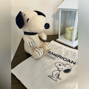 New limited edition American Eagle Snoopy plush and drawstring bag